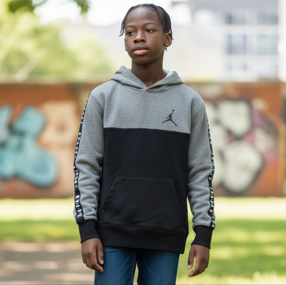 Jordan Black and Gray Boys Hoodie Size medium 10-12